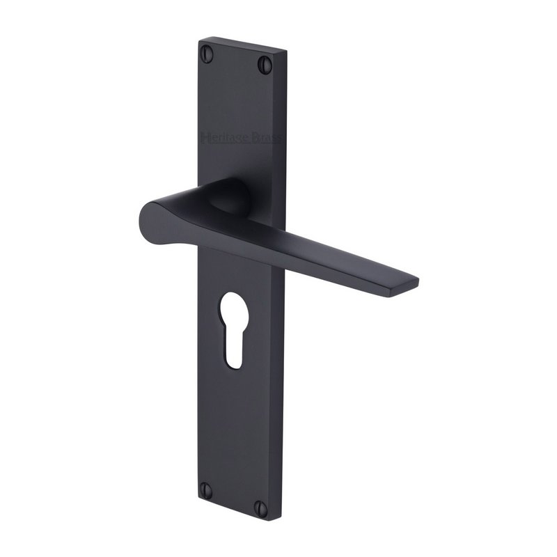 Gio Door Handle on 200mm Plate - VT8148-BKMT