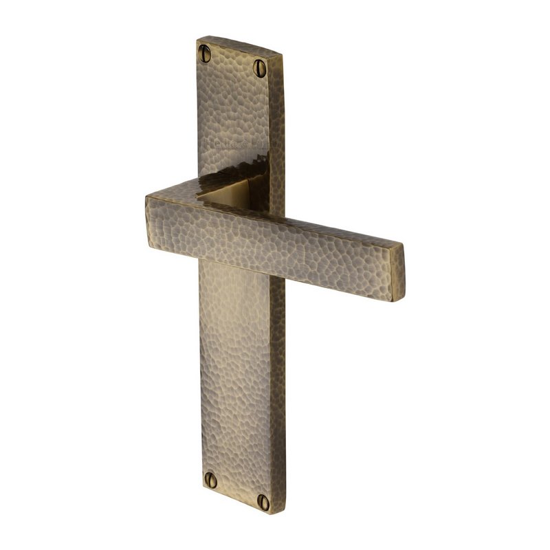 Delta Hammered Door Handle on Plate - VTH3310-AT