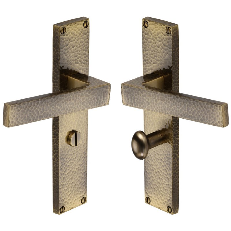 Delta Hammered Door Handle on Plate - VTH3330-AT