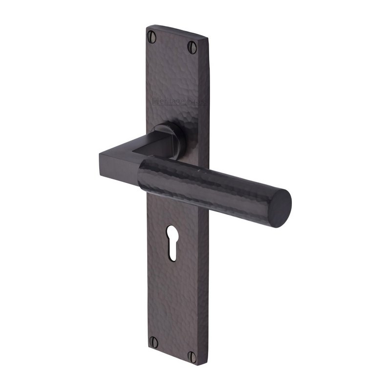 Bauhaus Hammered Door Handle on Plate - VTH4300-MB