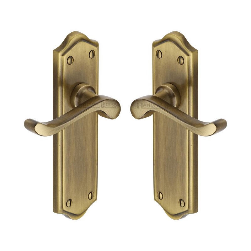Buckingham Door Handle on Plate - W4210-AT