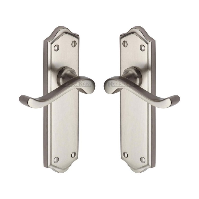 Buckingham Door Handle on Plate - W4210-SN
