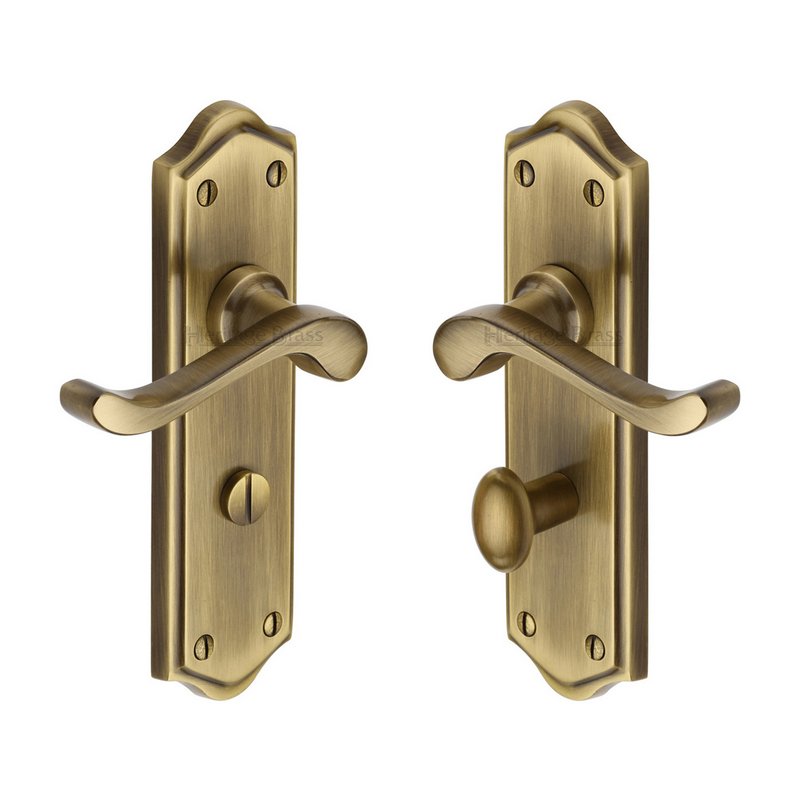 Buckingham Door Handle on Plate - W4220-AT