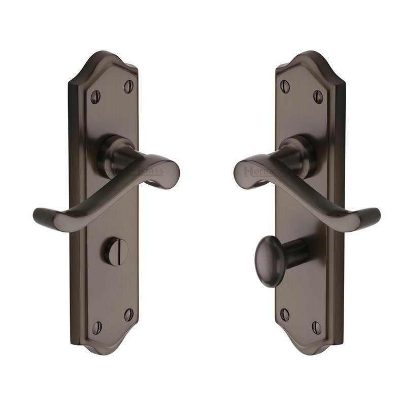 Buckingham Door Handle on Plate - W4220-MB