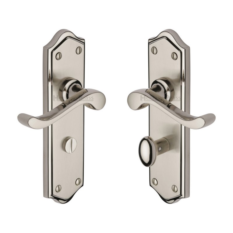 Buckingham Door Handle on Plate - W4220-MC
