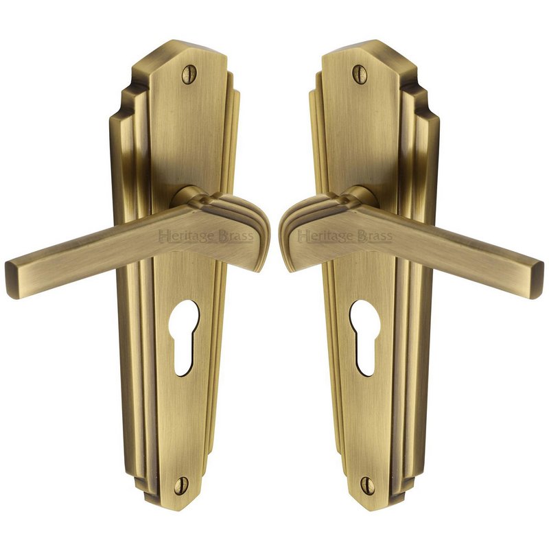 Waldorf Door Handle on Plate - WAL6548-AT